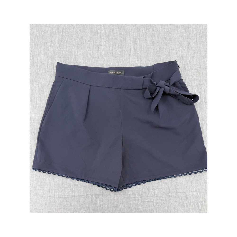 Banana Republic Navy Blue Scalloped Hem Tie Waist Pleated Shorts Size 10 NEW